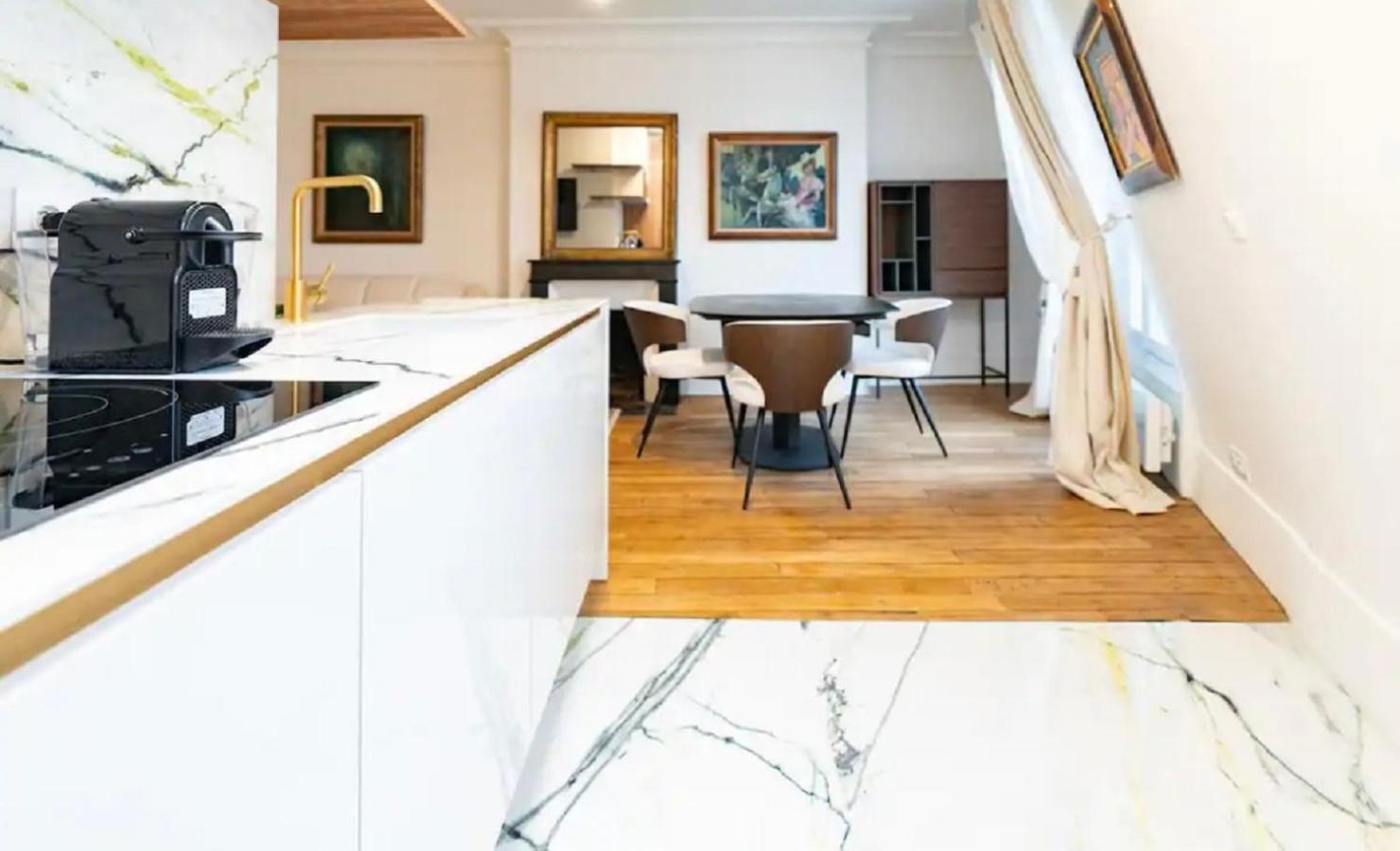 Charming Property Paris